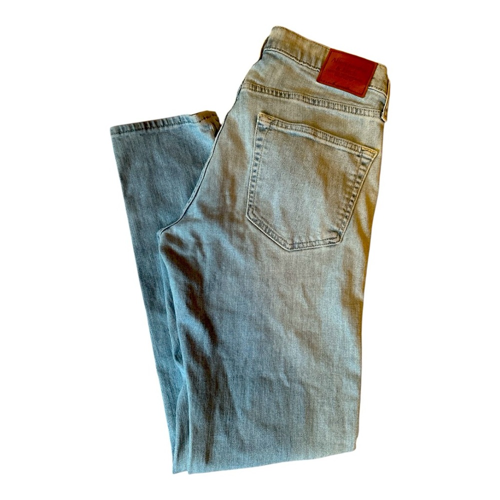 Abercrombie & Fitch Light Blue Skinny Jeans 💛